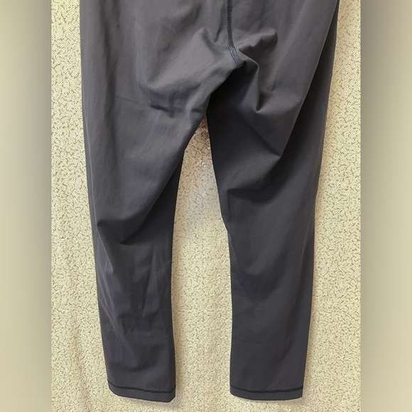 Lululemon Wunder Under Crop (High-Rise) *Full-On Luxtreme 21" Midnight Navy | 4 - Picture 6 of 10